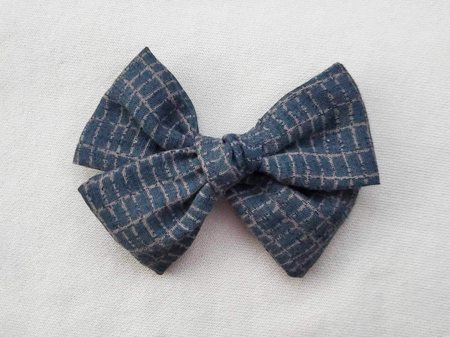 navy squares