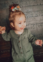 Load image into Gallery viewer, laurel
